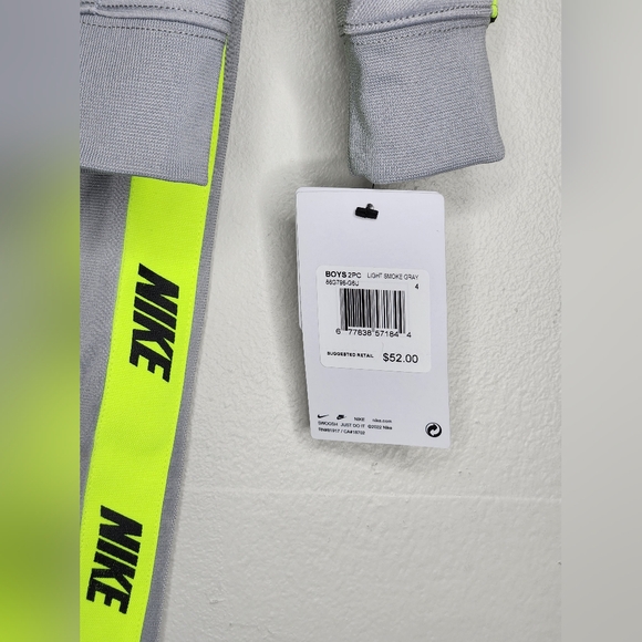 Nike Boys Track Suit - Picture 3 of 6